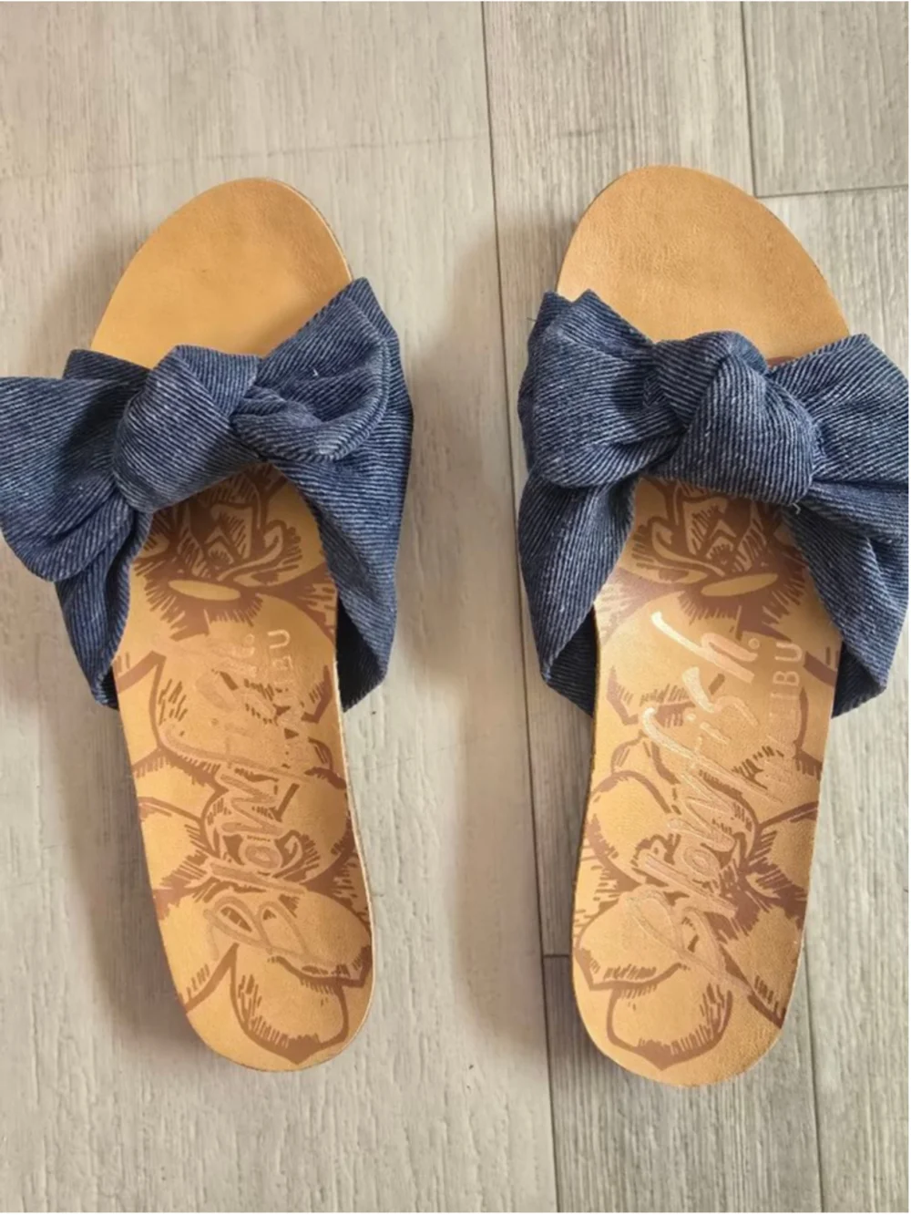 Women's Blowfish Malibu Ginah Blue Denim Bow Sandals Size 7